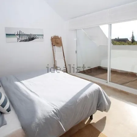 South Faced 4 Bdrm Townhouse With Pool In Holiday home