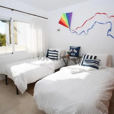 Holiday home South Faced 4 Bdrm Townhouse With Pool In Marbella